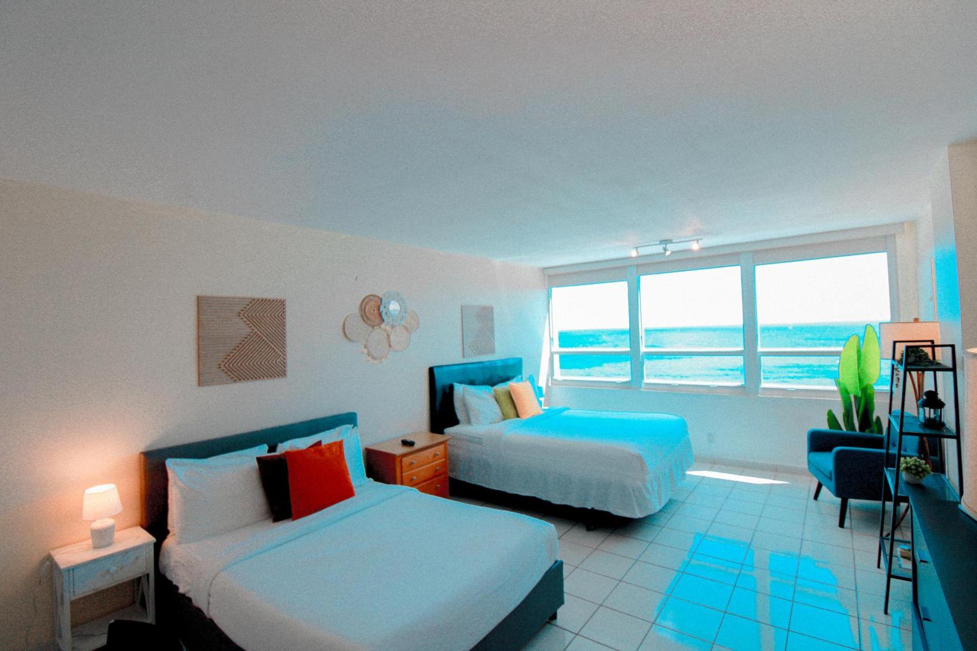 Castle 1733 Ocean View Studio With Direct Beach Access, Pool, Tennis & Free Parking マイアミビーチ エクステリア 写真