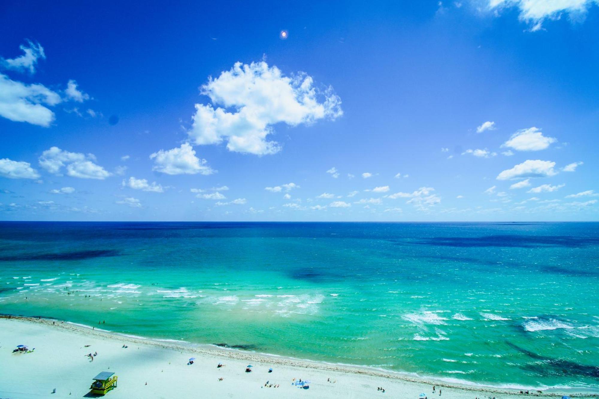 Castle 1733 Ocean View Studio With Direct Beach Access, Pool, Tennis & Free Parking マイアミビーチ エクステリア 写真
